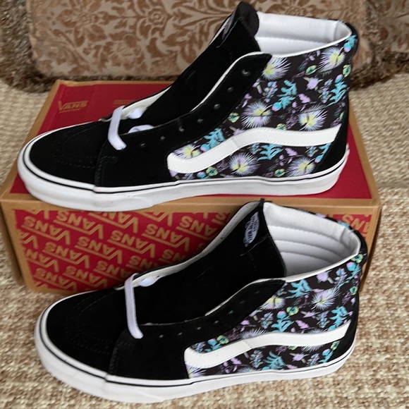 Vans Sk8-Hi Paradise Floral Black/True White Men’s - Picture 3 of 16